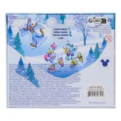 Disney by Loungefly 3" pin's émaillés Mickey and friends Winter Wonderland Limited Edition 8 cm  | 0671803528192