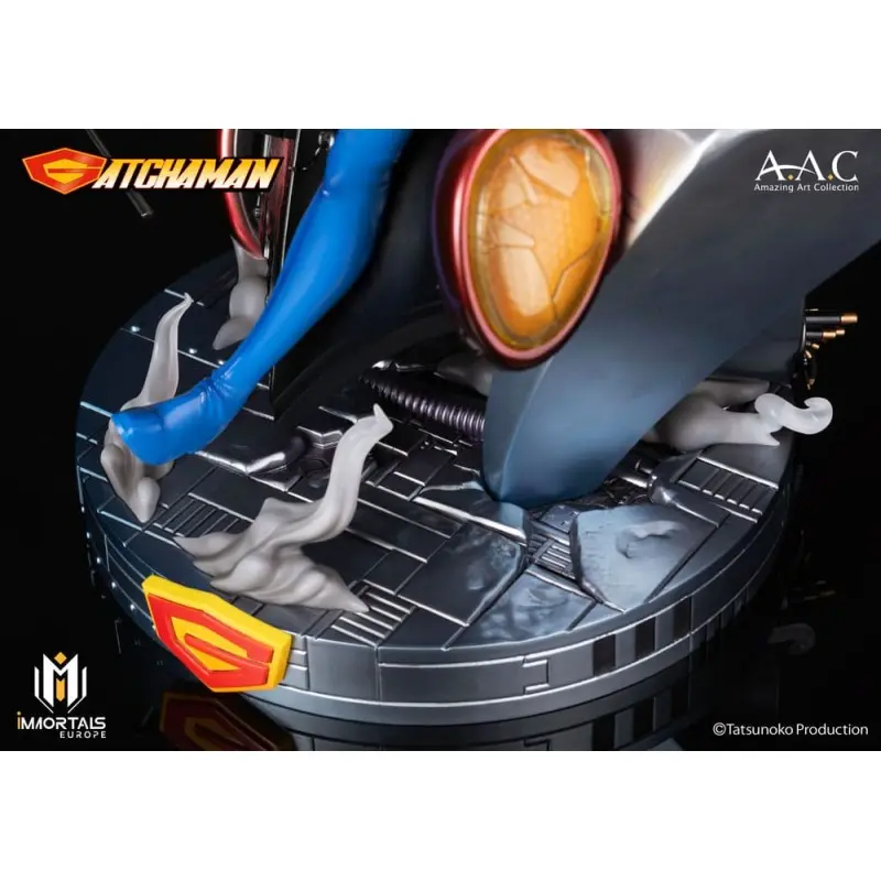 Gatchaman statuette Amazing Art Collection Ken the Eagle, The Leader of the Science Ninja Team 34 cm | 3770010017127