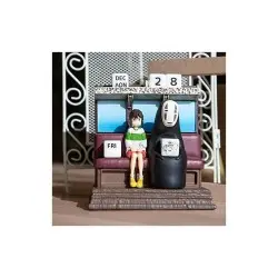 Le Voyage de Chihiro statuette Three-wheeler Diorama / Calendar Take Unabara Train 11 cm | 4990593457724
