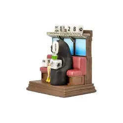 Le Voyage de Chihiro statuette Three-wheeler Diorama / Calendar Take Unabara Train 11 cm | 4990593457724