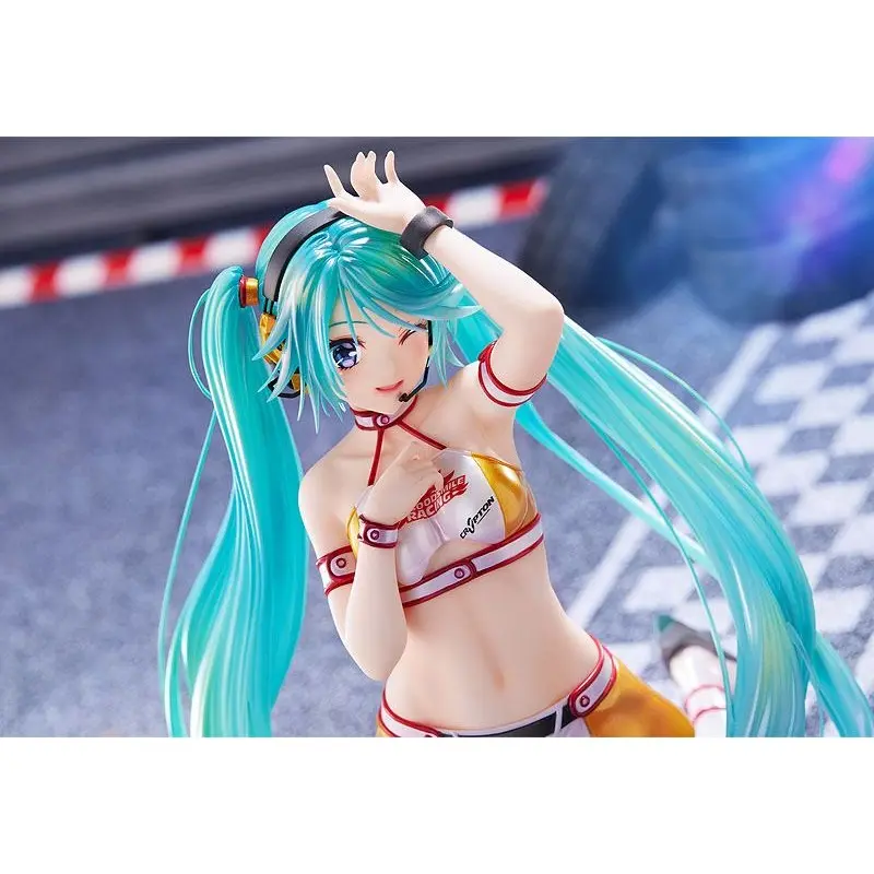 Hatsune Miku GT Project statuette PVC 1/7 Racing Miku 2010 Ver. Art by Kentaro Yabuki 18 cm | 4545784043387