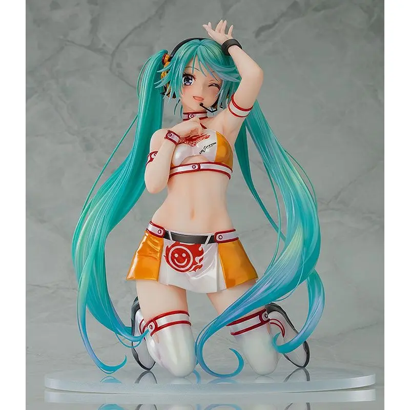 Hatsune Miku GT Project statuette PVC 1/7 Racing Miku 2010 Ver. Art by Kentaro Yabuki 18 cm | 4545784043387
