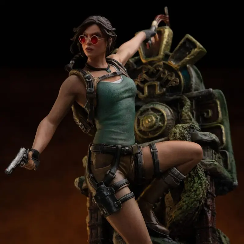 Tomb Raider statuette 1/10 Deluxe Art Scale Lara Croft 36 cm   | 0618231956081